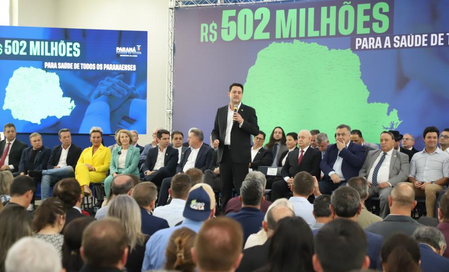 O governador Carlos Massa Ratinho Junior liberou nesta terça-feira (10) um pacote de R$ 502 milhões em investimentos para fortalecer a estratégia de regionalização dos serviços de saúde no Paraná.