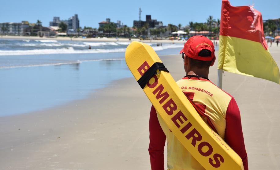 Cuidados na água: Corpo de Bombeiros Militar reforça orientações aos banhistas