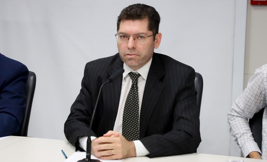 Na foto, BR 277, região da nova trincheira.