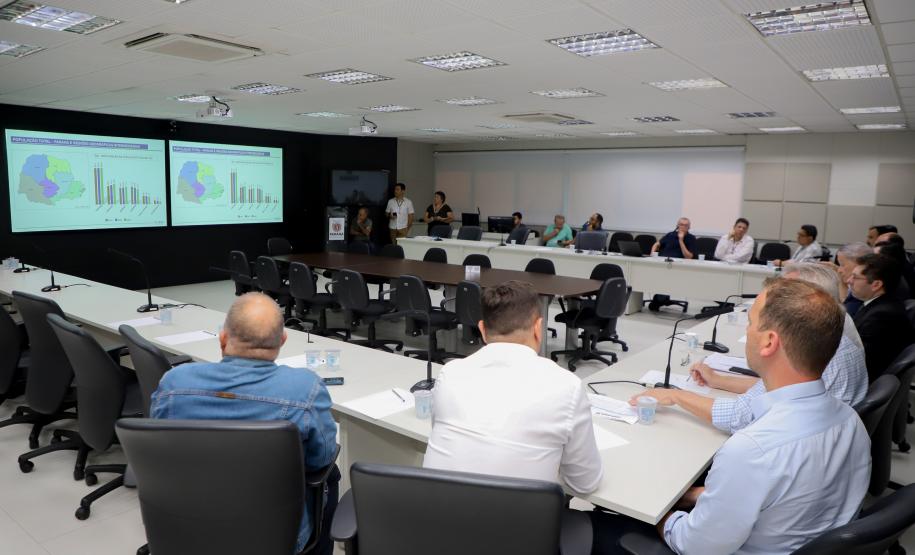 Na foto, BR 277, região da nova trincheira.