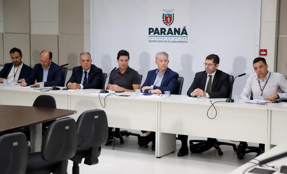 Na foto, BR 277, região da nova trincheira.