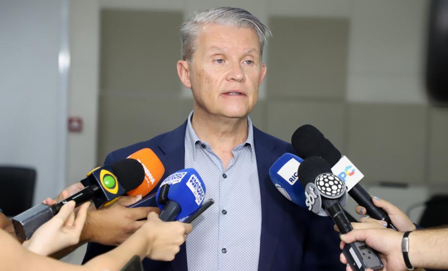 Na foto, BR 277, região da nova trincheira.