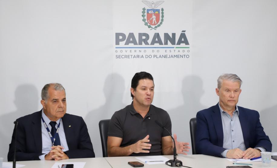 Na foto, BR 277, região da nova trincheira.