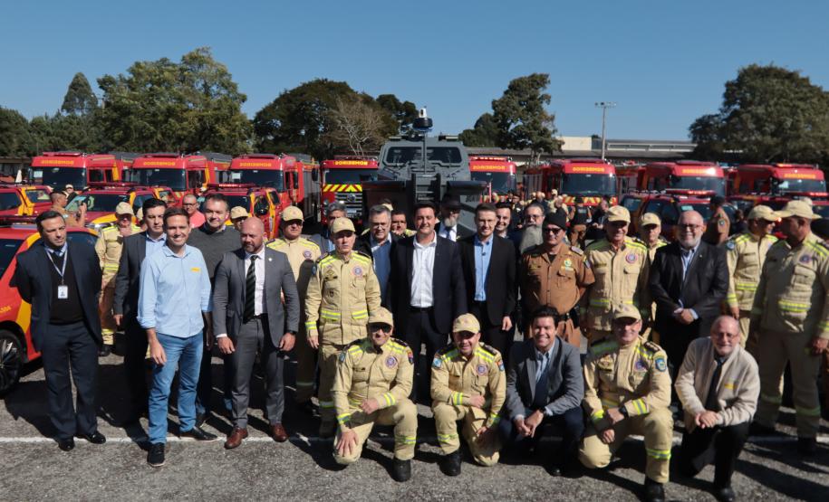 Com aval de Ratinho Junior, Estado dá início a concurso para contratar 2,6 mil PMs e bombeiros