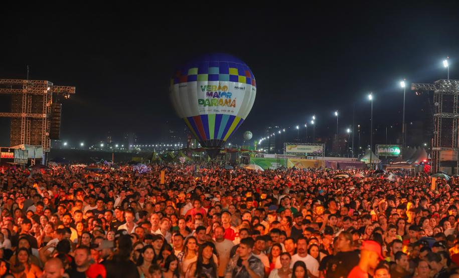 Meio milhão já curtiu os shows no Litoral; Alexandre Pires e César Menotti & Fabiano vêm aí