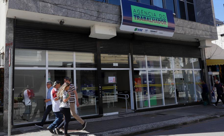 Começo do ano empregado: Agências do Trabalhador iniciam 2025 com 9,7 mil vagas