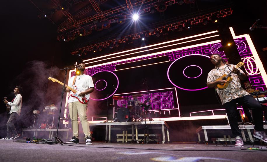 Meio milhão já curtiu os shows no Litoral; Alexandre Pires e César Menotti & Fabiano vêm aí