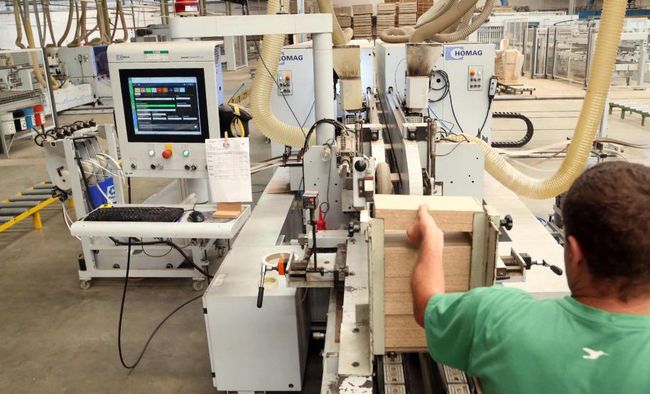 Com ritmo superior a estados mais populosos, Paraná é o 2º que mais contrata no Brasil