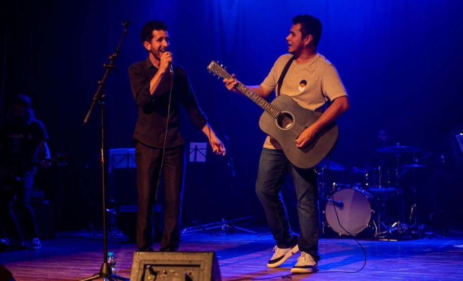 Museu Paranaense (MUPA) - Oficina de Confecção de máscaras – Na quarta-feira, 15 de janeiro, das 14h30 às 17h30, o artista Bruno Romã conduzirá a atividade "Confecção de máscaras" destinada a crianças a partir de 6 anos e adultos.