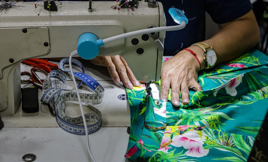 Setor de serviços cresceu 3,9% de janeiro a novembro de 2024 no Paraná, acima do Brasil