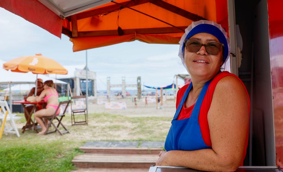 Adilson Baron, proprietário de uma loja em Matinhos, enxerga nas mudanças estruturais uma transformação histórica para a região