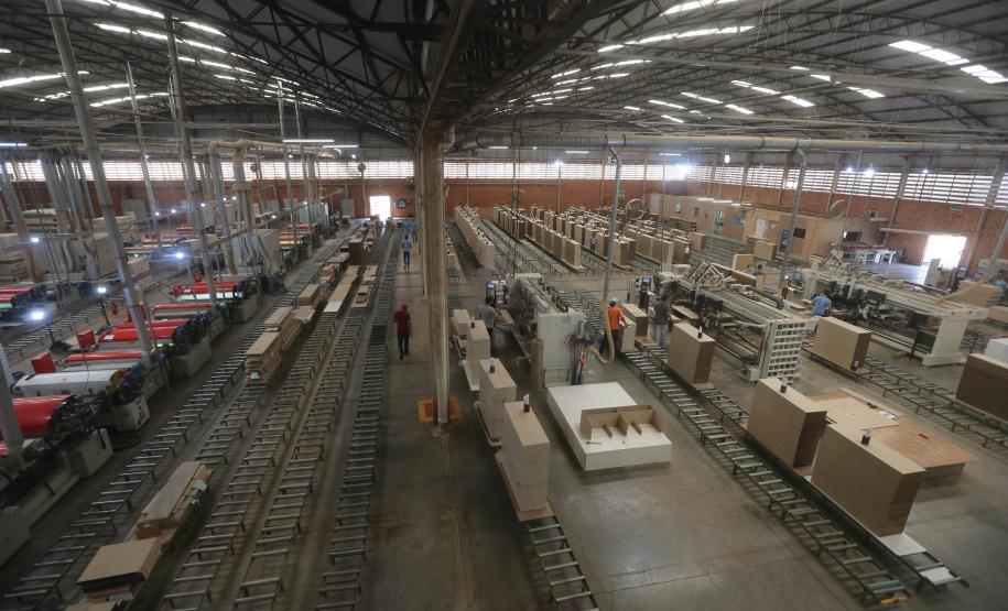 Acima da média nacional, indústria do Paraná cresce 4,2% em 2024