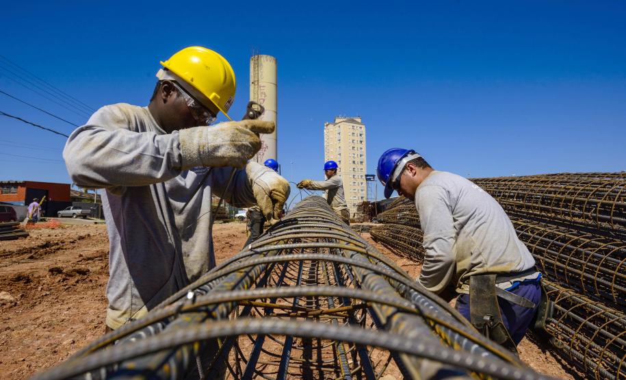 Paraná registra maior aumento de salário médio entre estados do Sul e Sudeste Foto: AEN