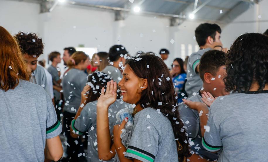 Com investimento de R$ 12,7 milhões, Estado inaugura o Colégio Aníbal Khury em Guaratuba