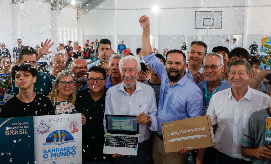 Com investimento de R$ 12,7 milhões, Estado inaugura o Colégio Aníbal Khury em Guaratuba