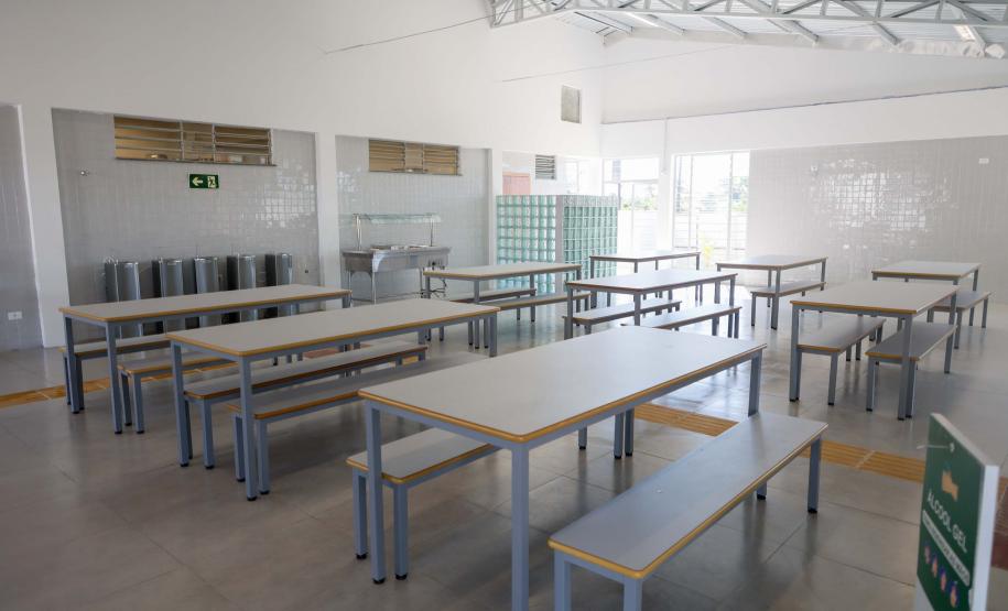 Com investimento de R$ 12,7 milhões, Estado inaugura o Colégio Aníbal Khury em Guaratuba