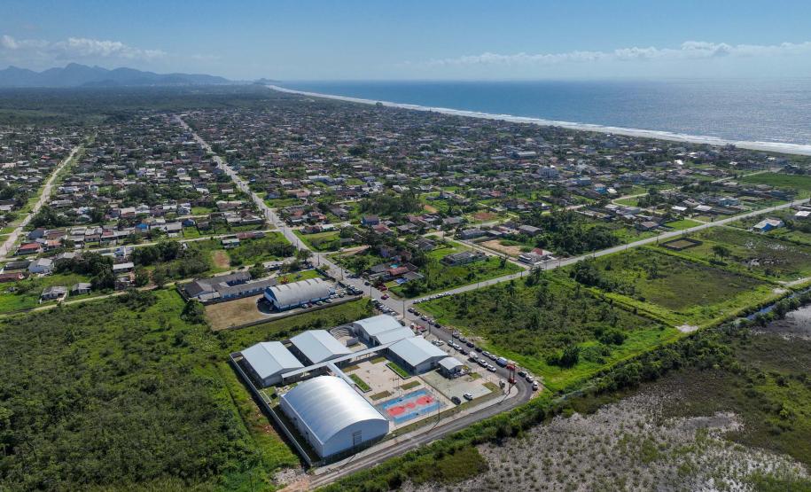 Com investimento de R$ 12,7 milhões, Estado inaugura o Colégio Aníbal Khury em Guaratuba