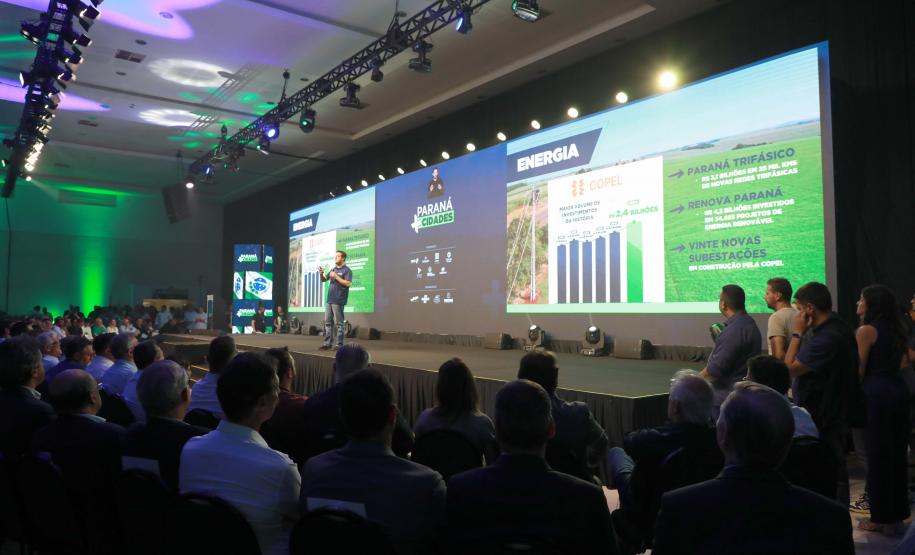 Ratinho Junior apresenta panorama do Estado a prefeitos no Paraná Mais Cidades