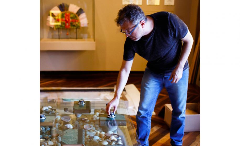 Museu Paranaense (MUPA) - Mostra “Ephemera/Perpétua” – Com caráter amplamente multidisciplinar, a exposição Ephemera/Perpétua traz mais de 180 peças do acervo do Museu Paranaense, que é um dos mais importantes da América Latina nos campos da antropologia, arqueologia e história. Foto: Mariana Alves