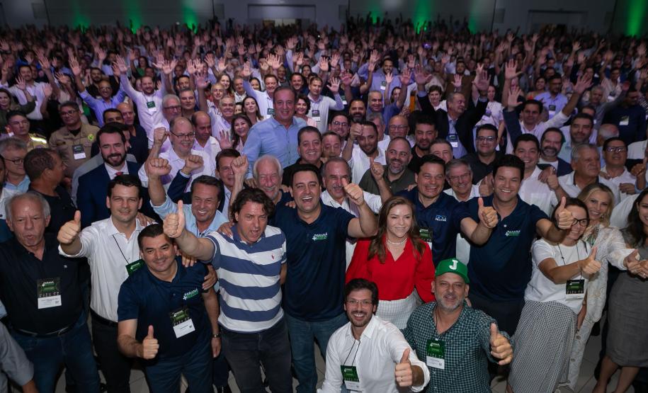 Ratinho Junior apresenta panorama do Estado a prefeitos no Paraná Mais Cidades