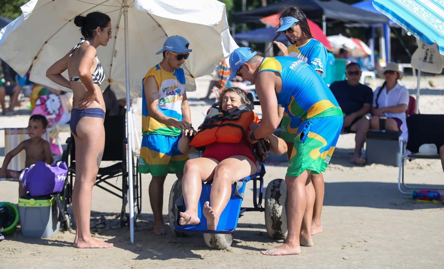 Com 1.068 atendimentos, cadeiras anfíbias batem recorde de utilização no Verão Maior