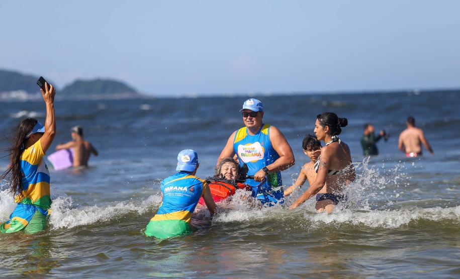 Com 1.068 atendimentos, cadeiras anfíbias batem recorde de utilização no Verão Maior