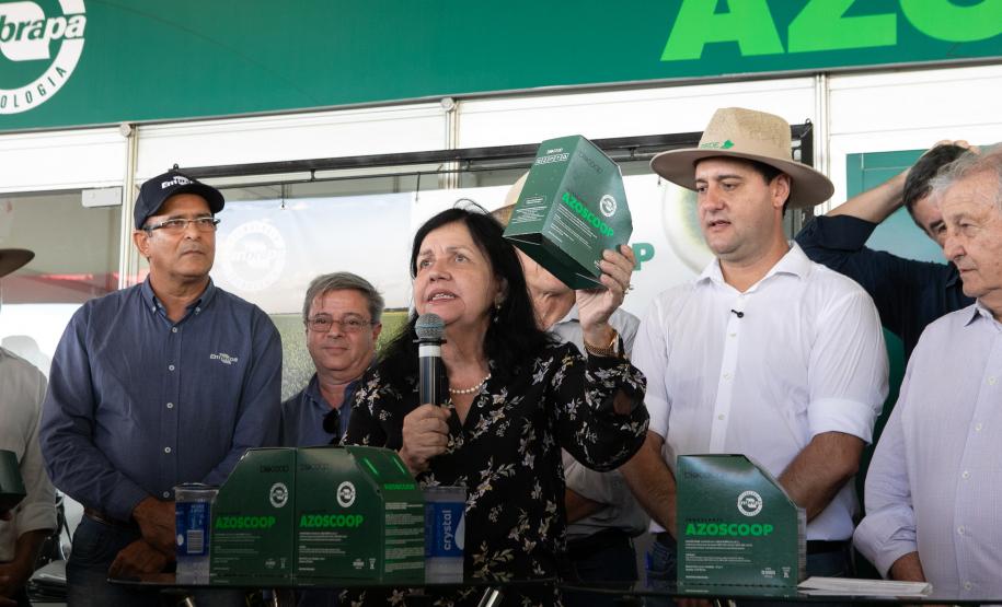 https://www.aen.pr.gov.br/Noticia/Governo-entrega-R-27-milhoes-em-equipamentos-para-colegios-agricolas-durante-o-Show-Rural