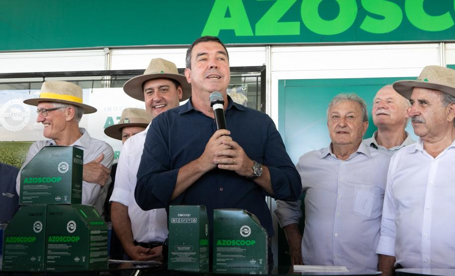 https://www.aen.pr.gov.br/Noticia/Governo-entrega-R-27-milhoes-em-equipamentos-para-colegios-agricolas-durante-o-Show-Rural