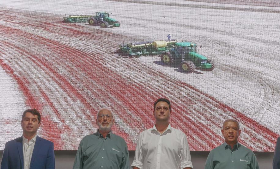 Com apoio do Estado, Cocamar vai investir R$ 750 milhões em esmagadora de soja em Maringá