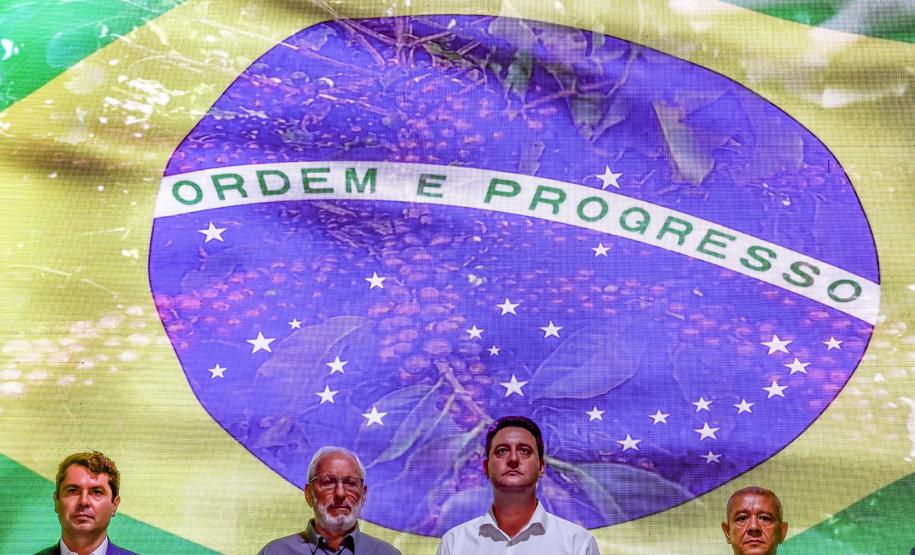 Com apoio do Estado, Cocamar vai investir R$ 750 milhões em esmagadora de soja em Maringá