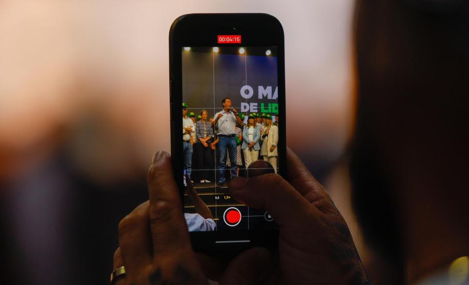 Ratinho Junior anuncia pacote de R$ 6 bilhões de investimentos nos municípios paranaenses