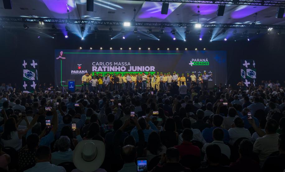 Ratinho Junior anuncia pacote de R$ 6 bilhões de investimentos nos municípios paranaenses