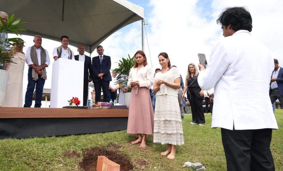 O governador Carlos Massa Ratinho Junior participou nesta sexta-feira (21), em Campina Grande do Sul, na Região Metropolitana de Curitiba, do lançamento da pedra fundamental da primeira fábrica de nanofertilizantes do Brasil.