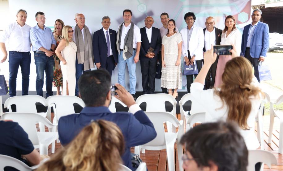O governador Carlos Massa Ratinho Junior participou nesta sexta-feira (21), em Campina Grande do Sul, na Região Metropolitana de Curitiba, do lançamento da pedra fundamental da primeira fábrica de nanofertilizantes do Brasil.