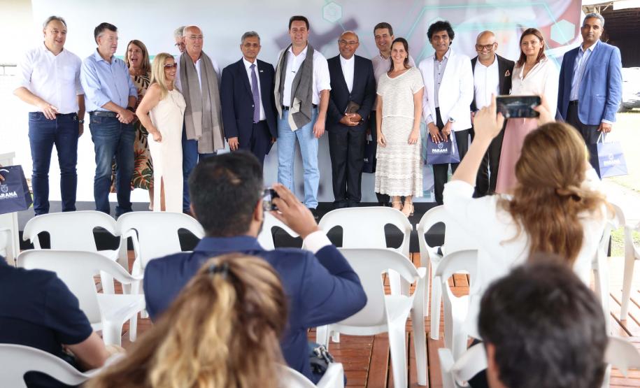 O governador Carlos Massa Ratinho Junior participou nesta sexta-feira (21), em Campina Grande do Sul, na Região Metropolitana de Curitiba, do lançamento da pedra fundamental da primeira fábrica de nanofertilizantes do Brasil.