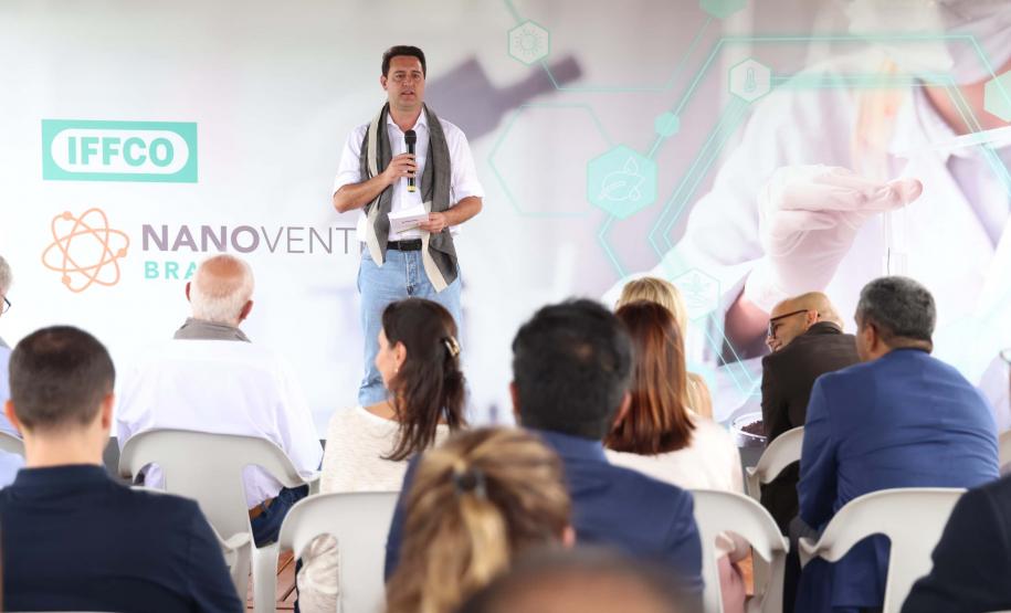 O governador Carlos Massa Ratinho Junior participou nesta sexta-feira (21), em Campina Grande do Sul, na Região Metropolitana de Curitiba, do lançamento da pedra fundamental da primeira fábrica de nanofertilizantes do Brasil.