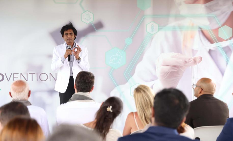 O governador Carlos Massa Ratinho Junior participou nesta sexta-feira (21), em Campina Grande do Sul, na Região Metropolitana de Curitiba, do lançamento da pedra fundamental da primeira fábrica de nanofertilizantes do Brasil.