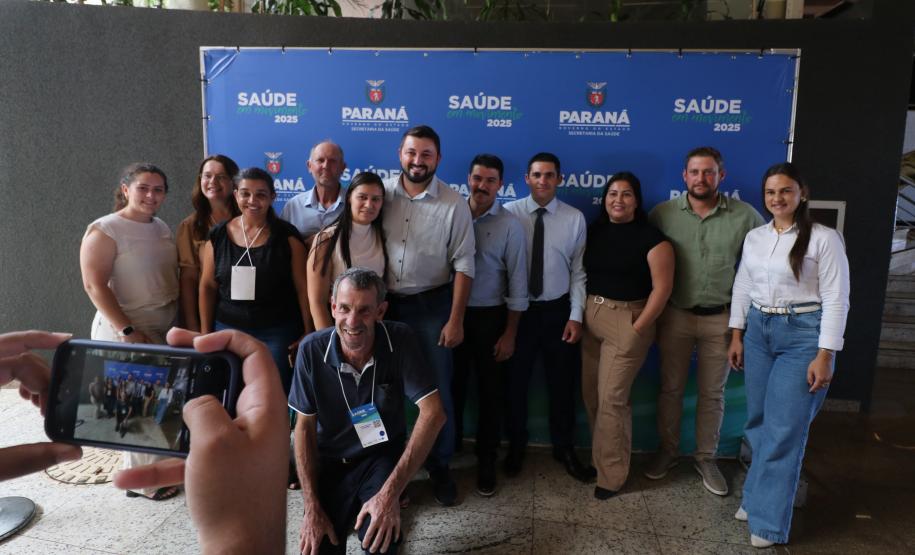 O governador Carlos Massa Ratinho Junior anunciou nesta quinta-feira (13) a liberação de R$ 1,2 bilhão para a saúde pública do Estado, durante o evento Saúde em Movimento, em Foz do Iguaçu, na região Oeste.