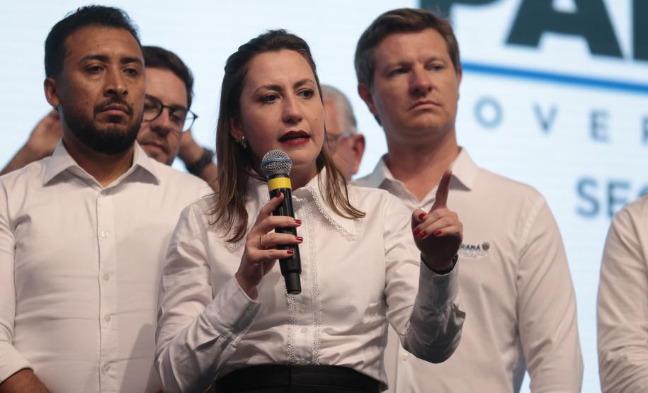 O governador Carlos Massa Ratinho Junior anunciou nesta quinta-feira (13) a liberação de R$ 1,2 bilhão para a saúde pública do Estado, durante o evento Saúde em Movimento, em Foz do Iguaçu, na região Oeste.