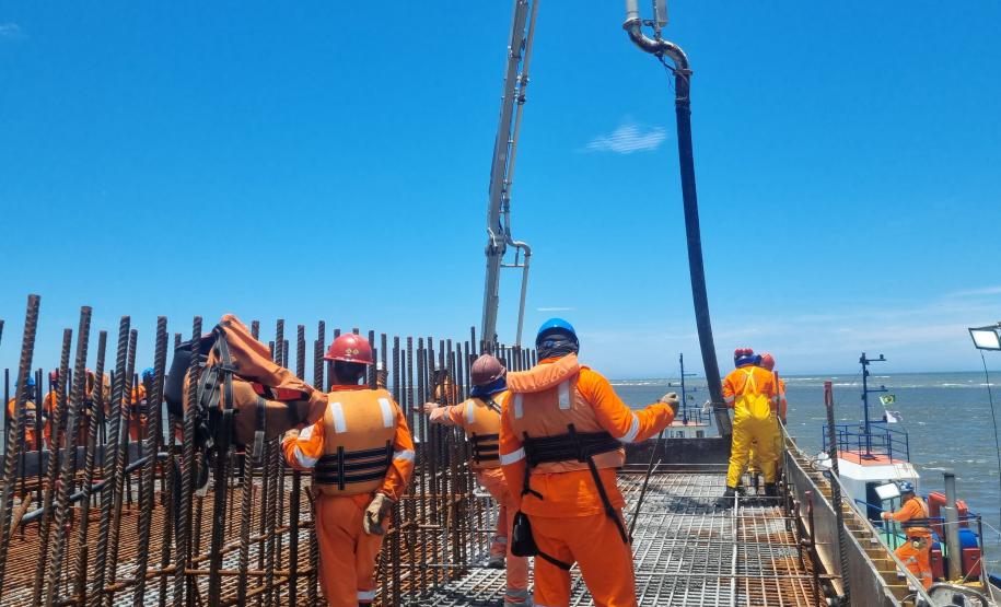 2 mil toneladas de aço, sapo raro e muito gelo na obra: as curiosidades da Ponte de Guaratuba