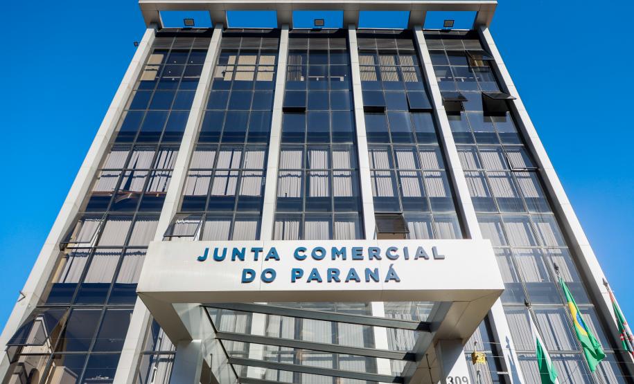 26 minutos a menos: Paraná reduz tempo de abertura de empresas para 8h e 29 minutos
