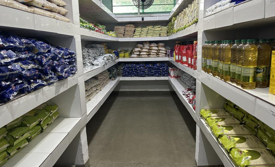 A 2ª remessa de alimentos não perecíveis para as escolas estaduais já está em andamento Foto: Karina Audrey - Fundepar