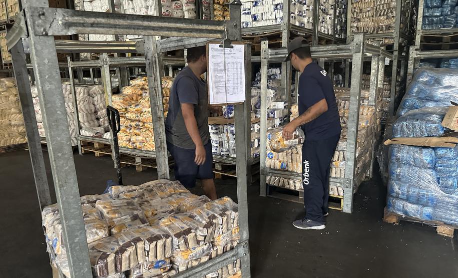 A 2ª remessa de alimentos não perecíveis para as escolas estaduais já está em andamento Foto: Karina Audrey - Fundepar