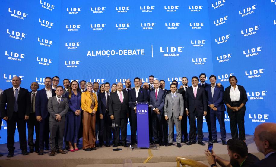 O governador Carlos Massa Ratinho Junior destacou os avanços que o Paraná alcançou nos últimos anos em diferentes áreas em um encontro empresários nesta terça-feira (25), em Brasília. Foto: Jonathan Campos/AEN