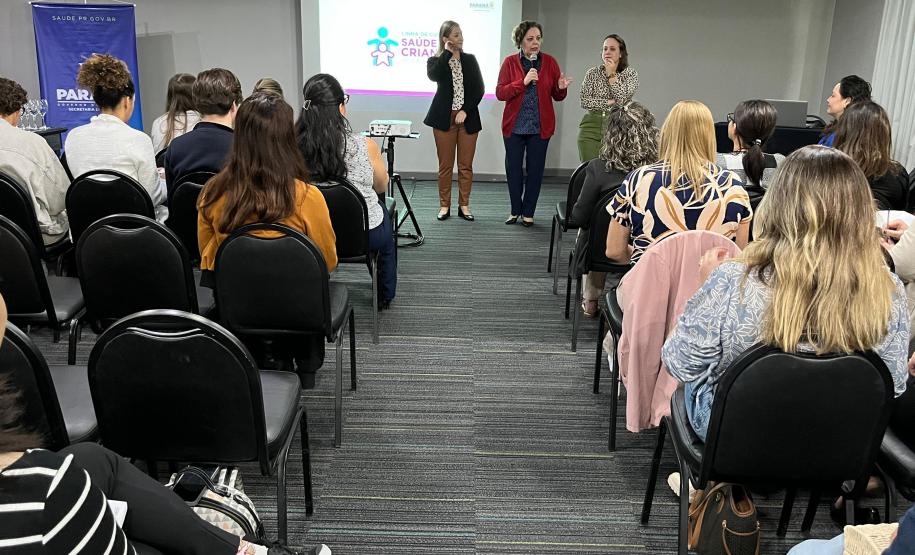 Sesa capacita profissionais para ampliar o cuidado com a infância no Paraná Foto: SESA-PR Sesa capacita profissionais para ampliar o cuidado com a infância no Paraná Foto: SESA-PR Sesa capacita profissionais para ampliar o cuidado com a infância no Paraná Foto: SESA-PR Sesa capacita profissionais para ampliar o cuidado com a infância no Paraná Foto: SESA-PR Sesa capacita profissionais para ampliar o cuidado com a infância no Paraná Foto: SESA-PR Sesa capacita profissionais para ampliar o cuidado com a infân