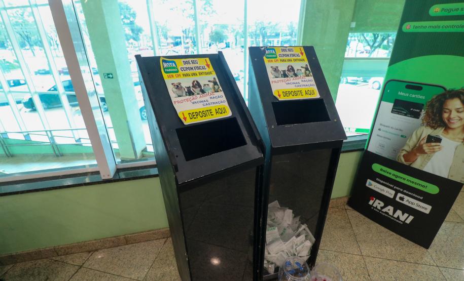 O Governo do Estado fará um pente-fino no programa Nota Paraná para combater eventuais irregulares cometidas por entidades sociais beneficiadas com a doação de notas fiscais. Marta Gambini , Auditora Fiscal da Receita do Estado do Paraná, responsável pela Nota Paraná realizada fiscalizacao na regiao oeste do estado do Parana.