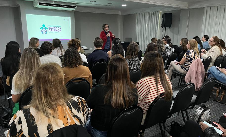 Sesa capacita profissionais para ampliar o cuidado com a infância no Paraná Foto: SESA-PR Sesa capacita profissionais para ampliar o cuidado com a infância no Paraná Foto: SESA-PR Sesa capacita profissionais para ampliar o cuidado com a infância no Paraná Foto: SESA-PR Sesa capacita profissionais para ampliar o cuidado com a infância no Paraná Foto: SESA-PR Sesa capacita profissionais para ampliar o cuidado com a infância no Paraná Foto: SESA-PR Sesa capacita profissionais para ampliar o cuidado com a infân