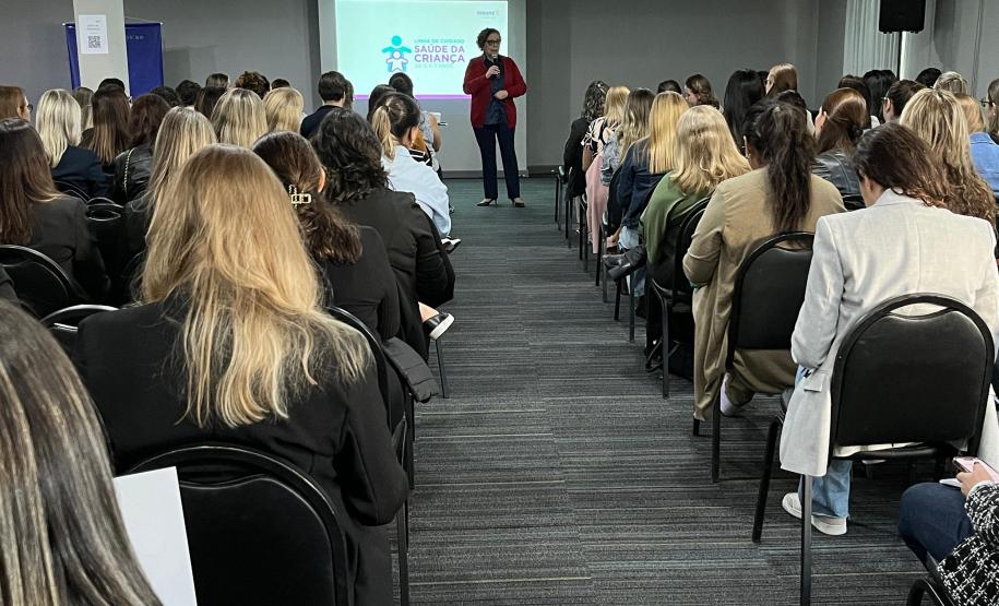 Sesa capacita profissionais para ampliar o cuidado com a infância no Paraná Foto: SESA-PR Sesa capacita profissionais para ampliar o cuidado com a infância no Paraná Foto: SESA-PR Sesa capacita profissionais para ampliar o cuidado com a infância no Paraná Foto: SESA-PR Sesa capacita profissionais para ampliar o cuidado com a infância no Paraná Foto: SESA-PR Sesa capacita profissionais para ampliar o cuidado com a infância no Paraná Foto: SESA-PR Sesa capacita profissionais para ampliar o cuidado com a infân