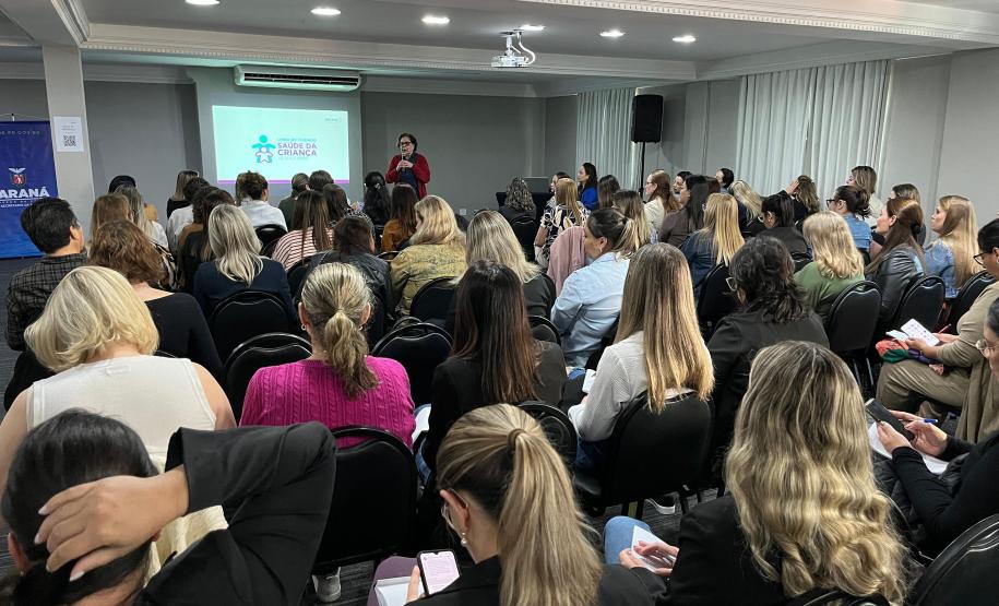Sesa capacita profissionais para ampliar o cuidado com a infância no Paraná Foto: SESA-PR Sesa capacita profissionais para ampliar o cuidado com a infância no Paraná Foto: SESA-PR Sesa capacita profissionais para ampliar o cuidado com a infância no Paraná Foto: SESA-PR Sesa capacita profissionais para ampliar o cuidado com a infância no Paraná Foto: SESA-PR Sesa capacita profissionais para ampliar o cuidado com a infância no Paraná Foto: SESA-PR Sesa capacita profissionais para ampliar o cuidado com a infân