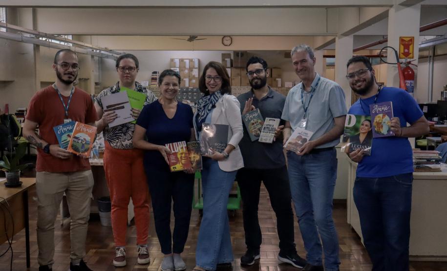 Além de aumentar o acervo próprio, os livros são destinados também para bibliotecas e escolas públicas do interior do Estado, e para o sistema penal